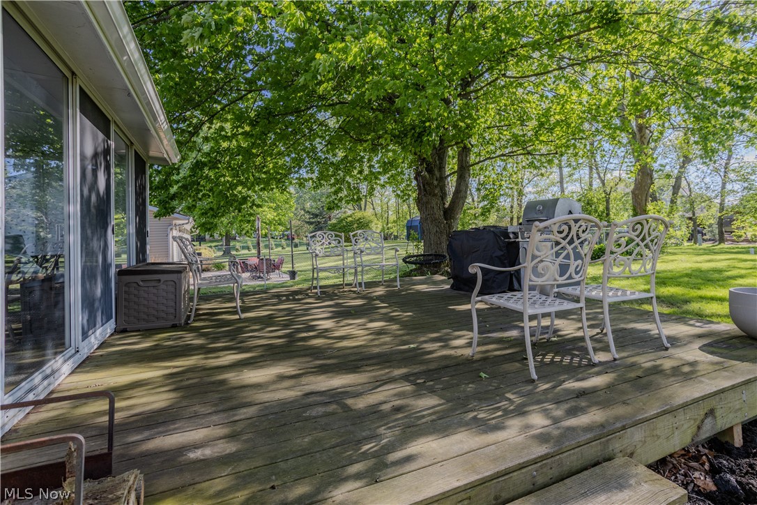 11805 Meadowlane Avenue NW Uniontown OH 44685