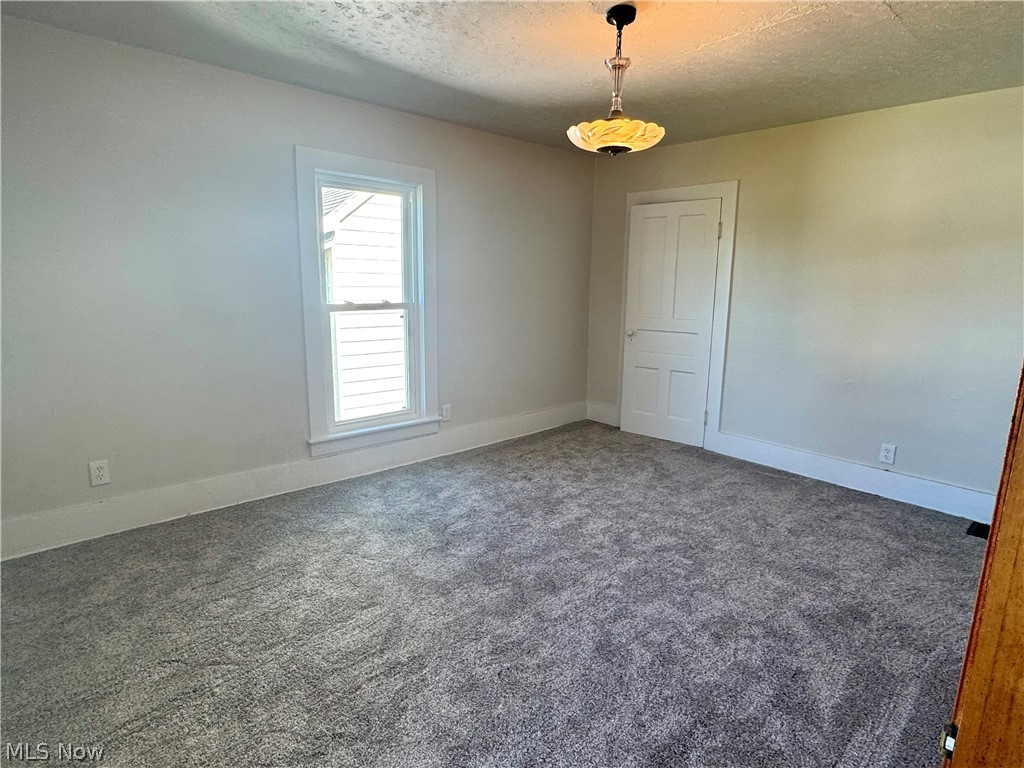 717 S South Lawn Avenue Coshocton OH 43812