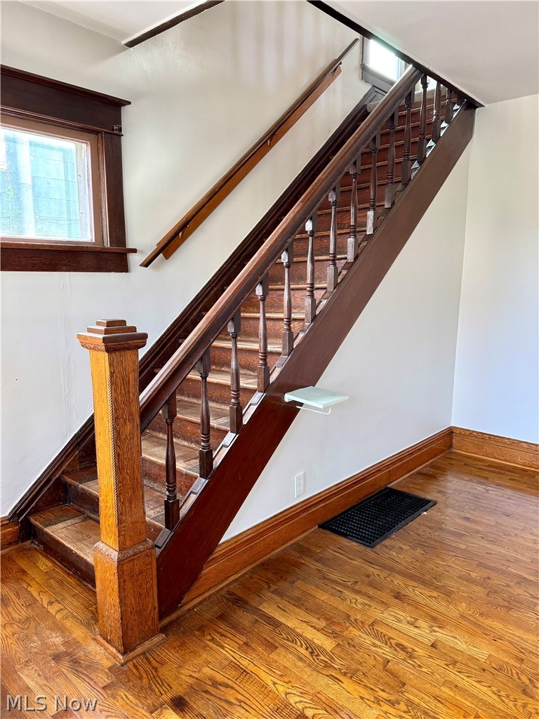 717 S South Lawn Avenue Coshocton OH 43812