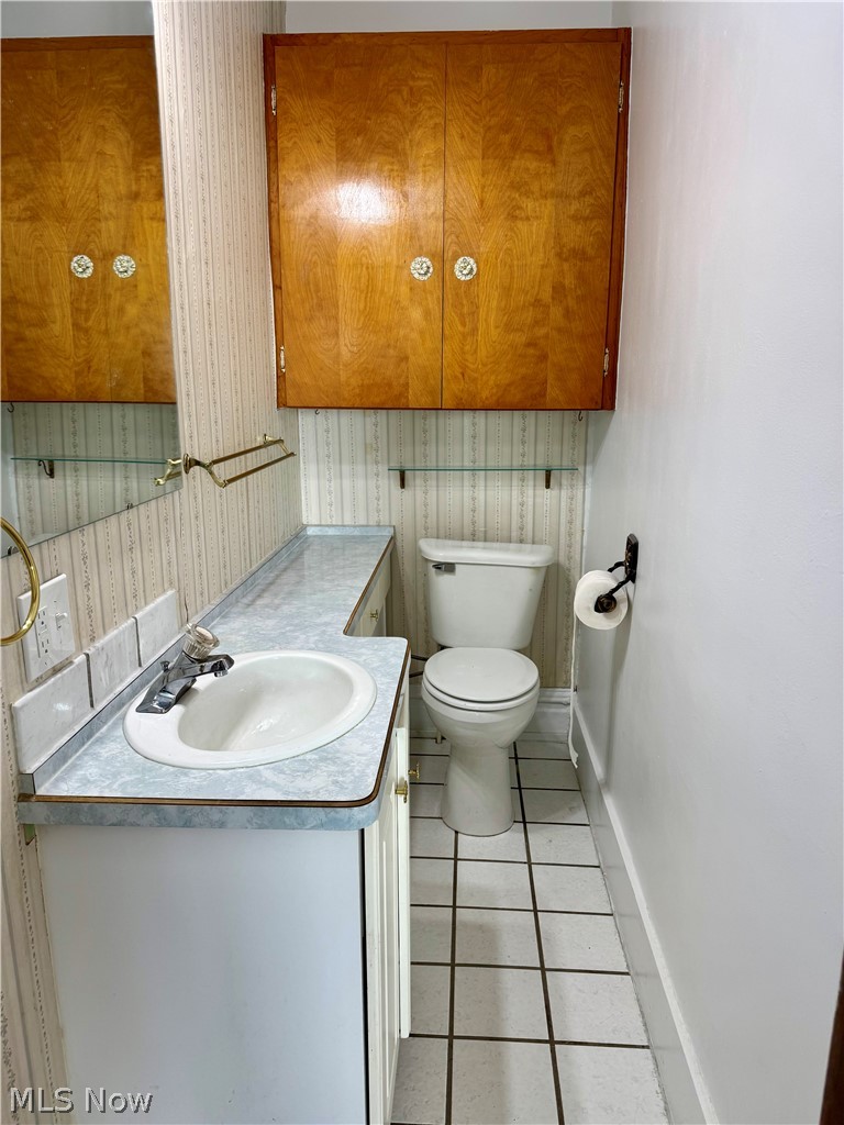 717 S South Lawn Avenue Coshocton OH 43812