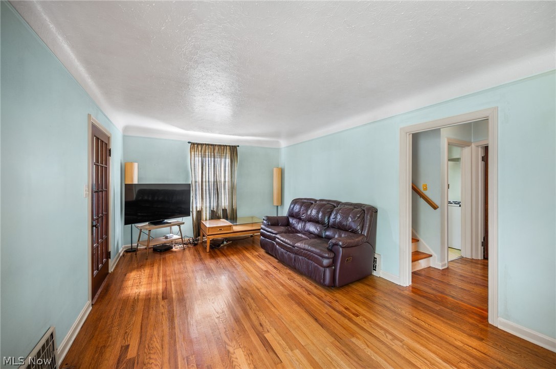 21570 Priday Avenue Euclid OH 44123