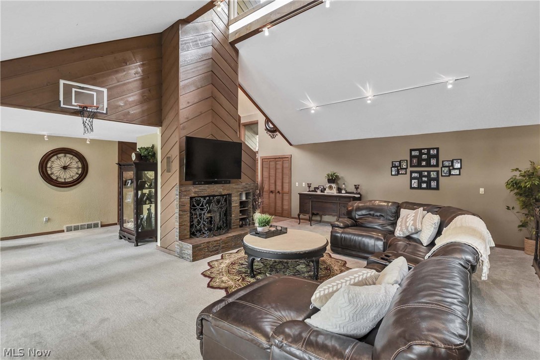 31115 Roxbury Park Drive Bay Village OH 44140