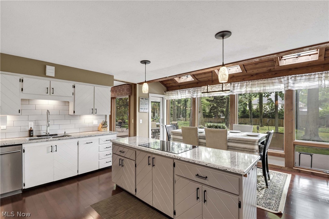 31115 Roxbury Park Drive Bay Village OH 44140