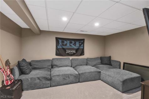 31115 Roxbury Park Drive Bay Village OH 44140