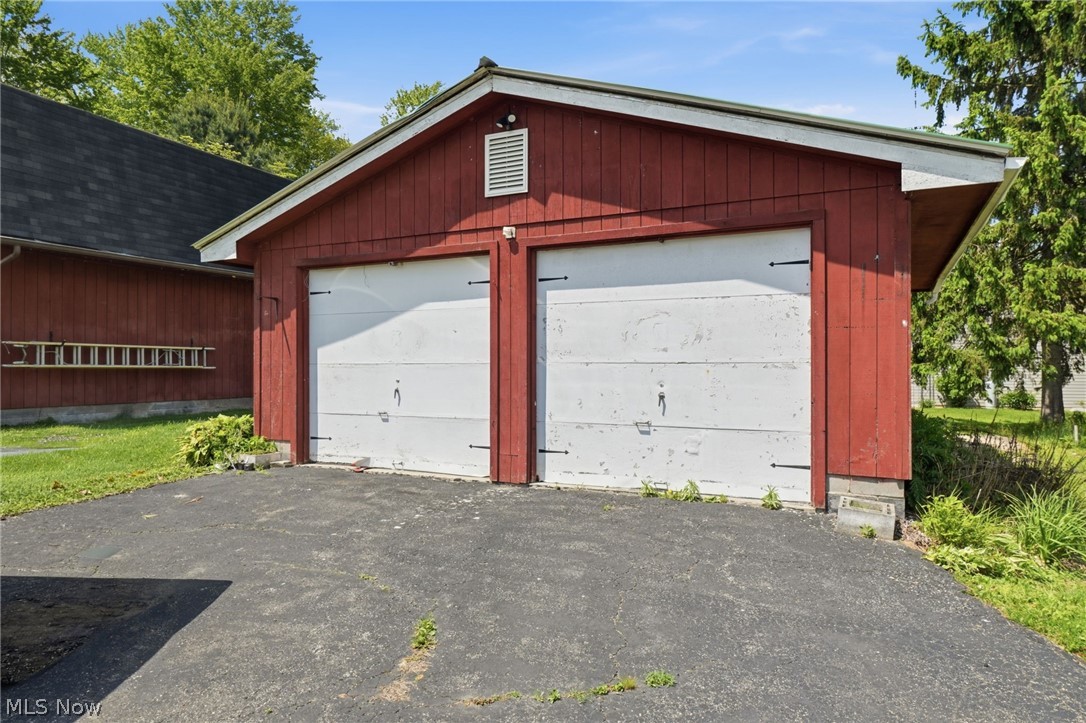7287 Tessmer Road Williamsfield OH 44093