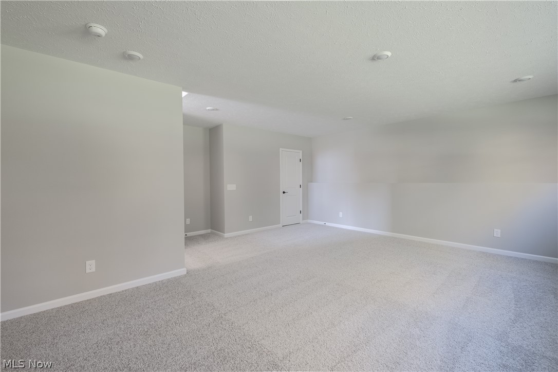 3831 Golden Wood Way Green OH 44685