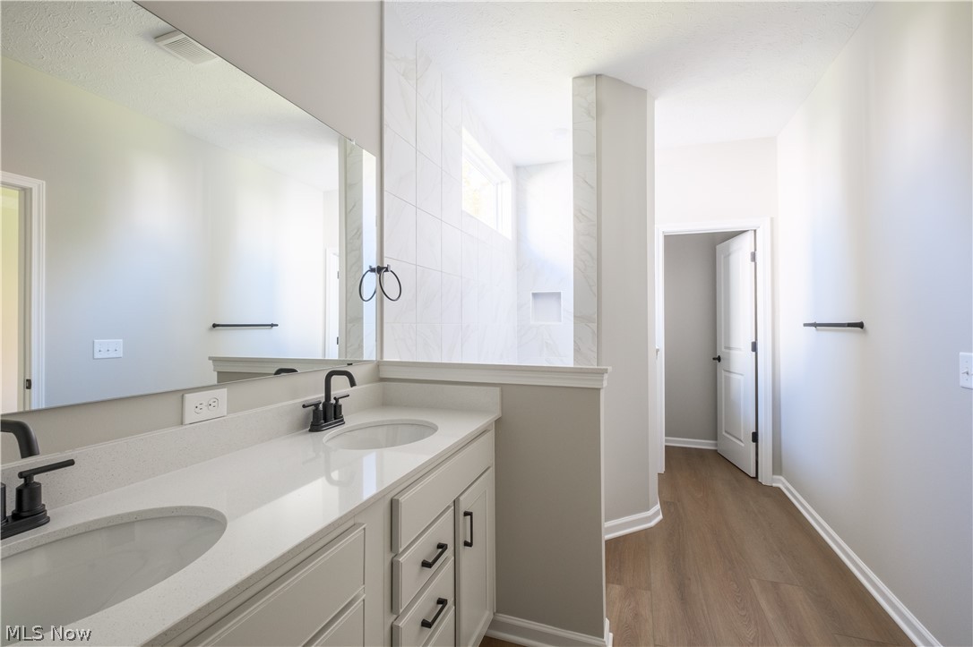 3831 Golden Wood Way Green OH 44685