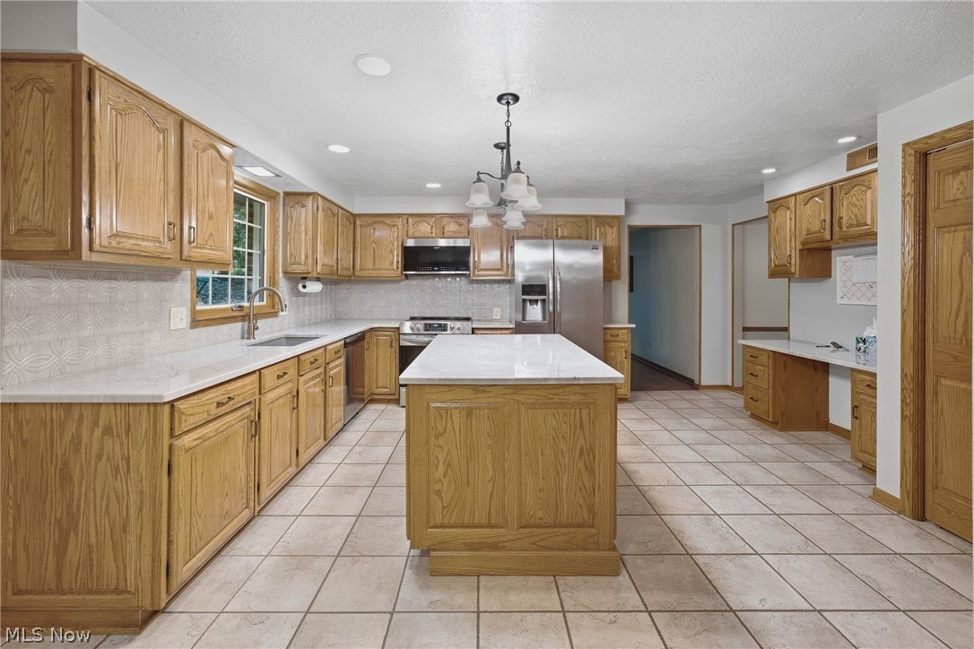 2500 Treetop Circle NE Canton OH 44705