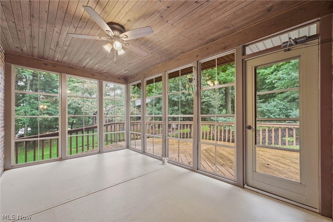 2500 Treetop Circle NE Canton OH 44705