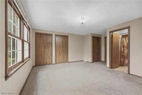 2500 Treetop Circle NE Canton OH 44705