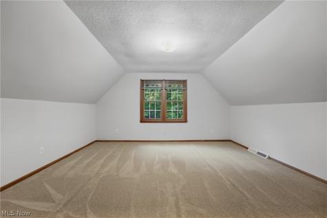 2500 Treetop Circle NE Canton OH 44705