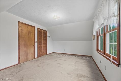 2500 Treetop Circle NE Canton OH 44705