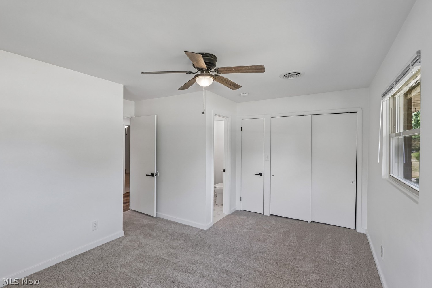 270 Starlight Drive Seven Hills OH 44131