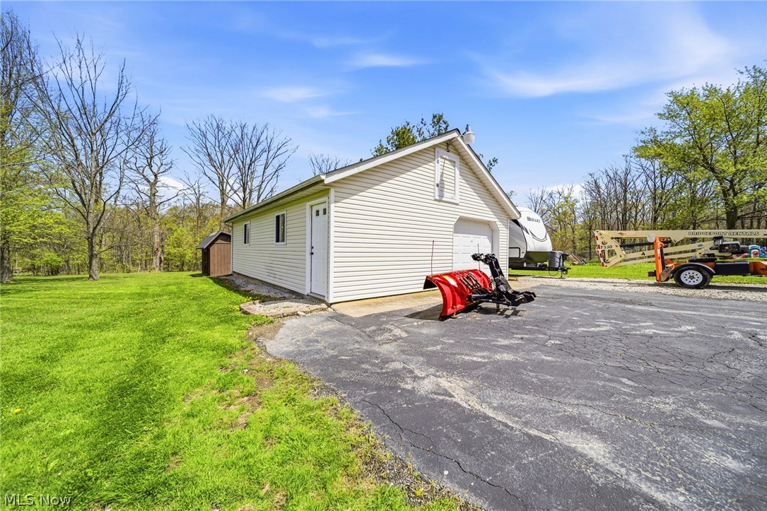 16156 Thompson Road Thompson OH 44086