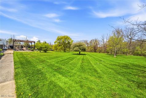 16156 Thompson Road Thompson OH 44086