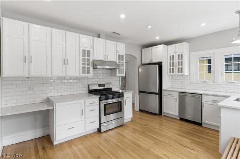 3078 Edgehill Road Cleveland Heights OH 44118