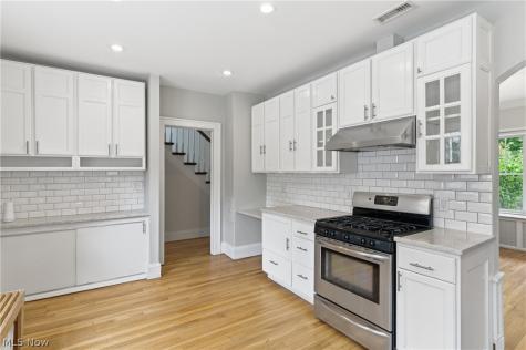 3078 Edgehill Road Cleveland Heights OH 44118