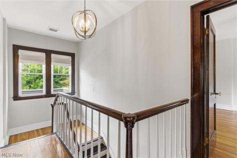 3078 Edgehill Road Cleveland Heights OH 44118