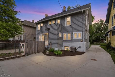 3078 Edgehill Road Cleveland Heights OH 44118