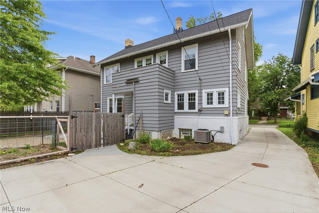 3078 Edgehill Road Cleveland Heights OH 44118