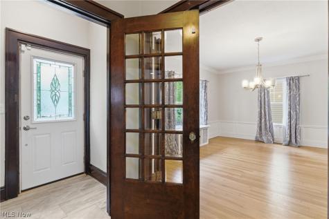 3078 Edgehill Road Cleveland Heights OH 44118
