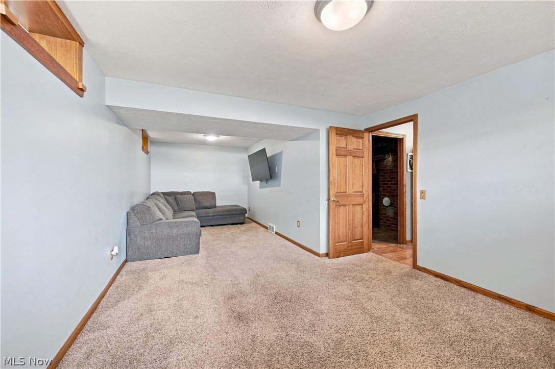 1924 Lincoln Road Wickliffe OH 44092
