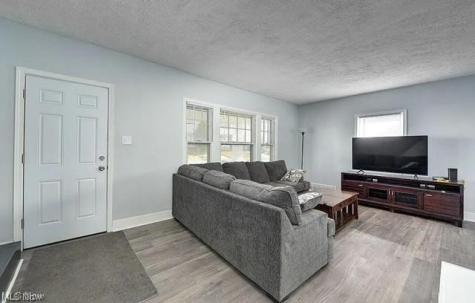 4912 E 85th Street Garfield Heights OH 44125