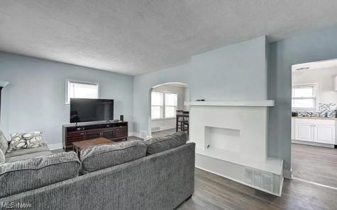 4912 E 85th Street Garfield Heights OH 44125