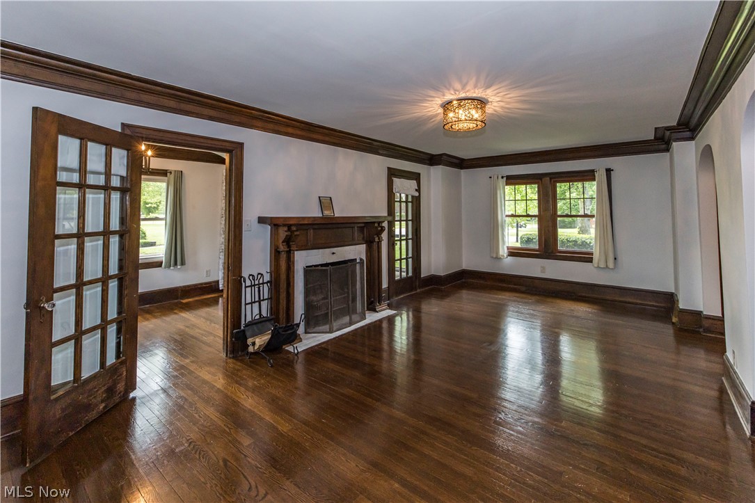 1383 Delia Avenue Akron OH 44320