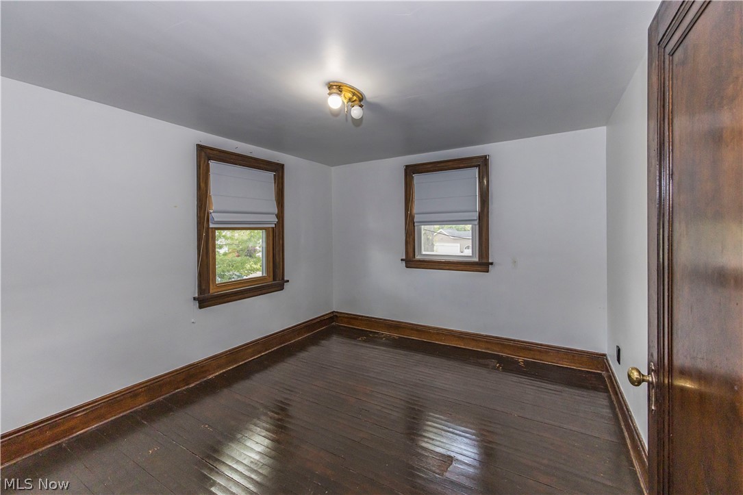 1383 Delia Avenue Akron OH 44320
