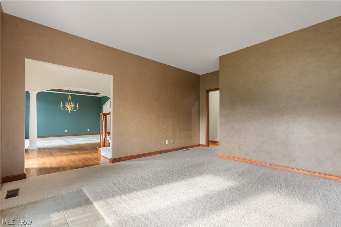 1561 Pilgrims Knob SE Canton OH 44709