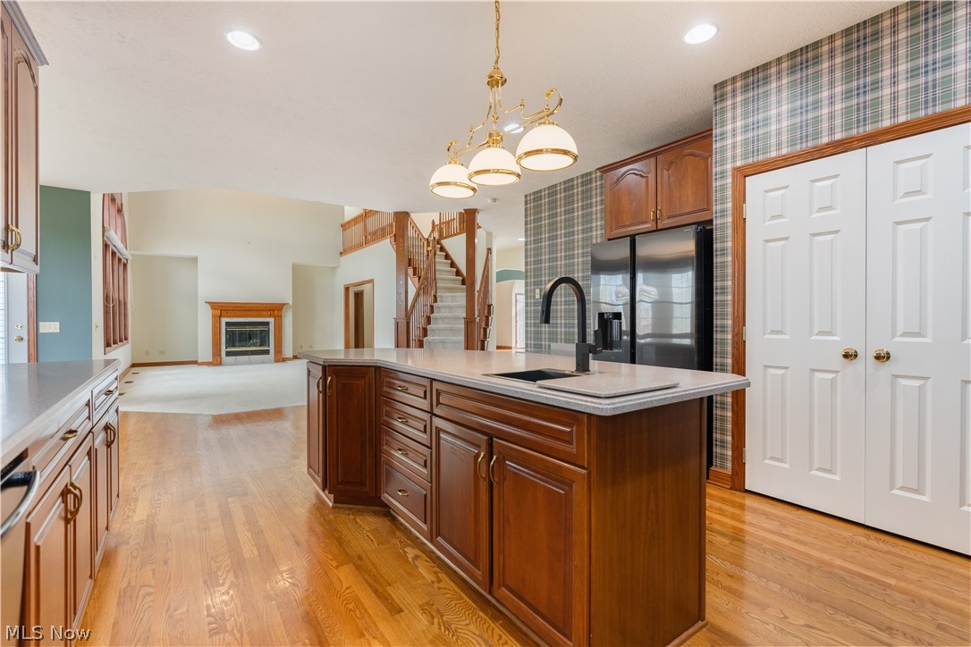 1561 Pilgrims Knob SE Canton OH 44709