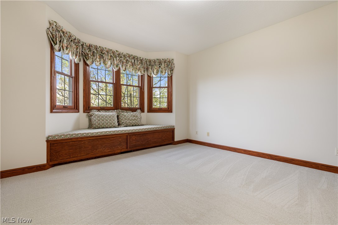 1561 Pilgrims Knob SE Canton OH 44709