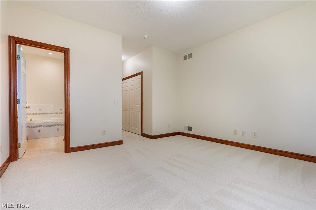 1561 Pilgrims Knob SE Canton OH 44709