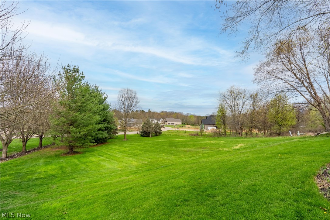 1561 Pilgrims Knob SE Canton OH 44709