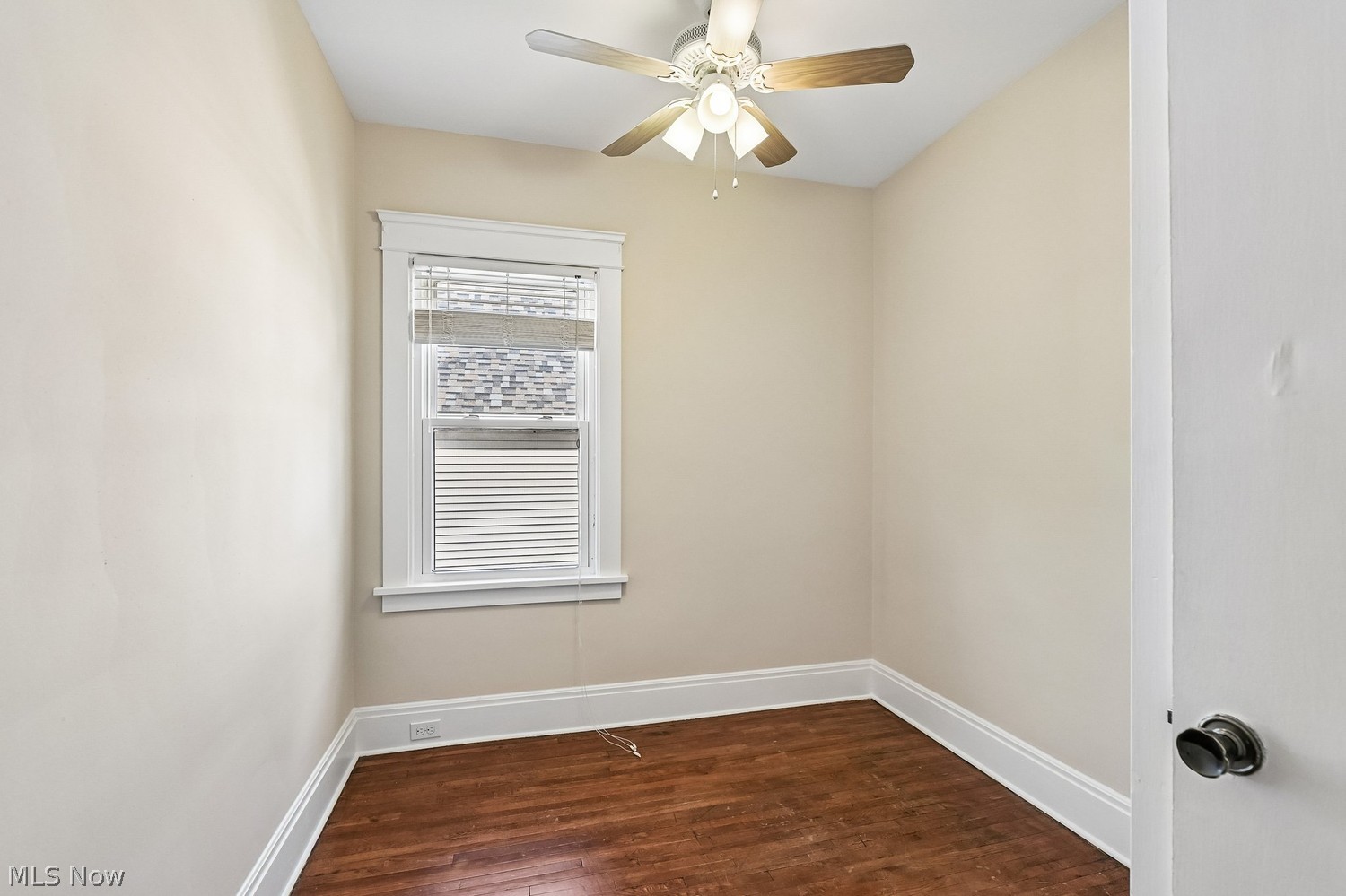 1563 Larchmont Avenue Lakewood OH 44107
