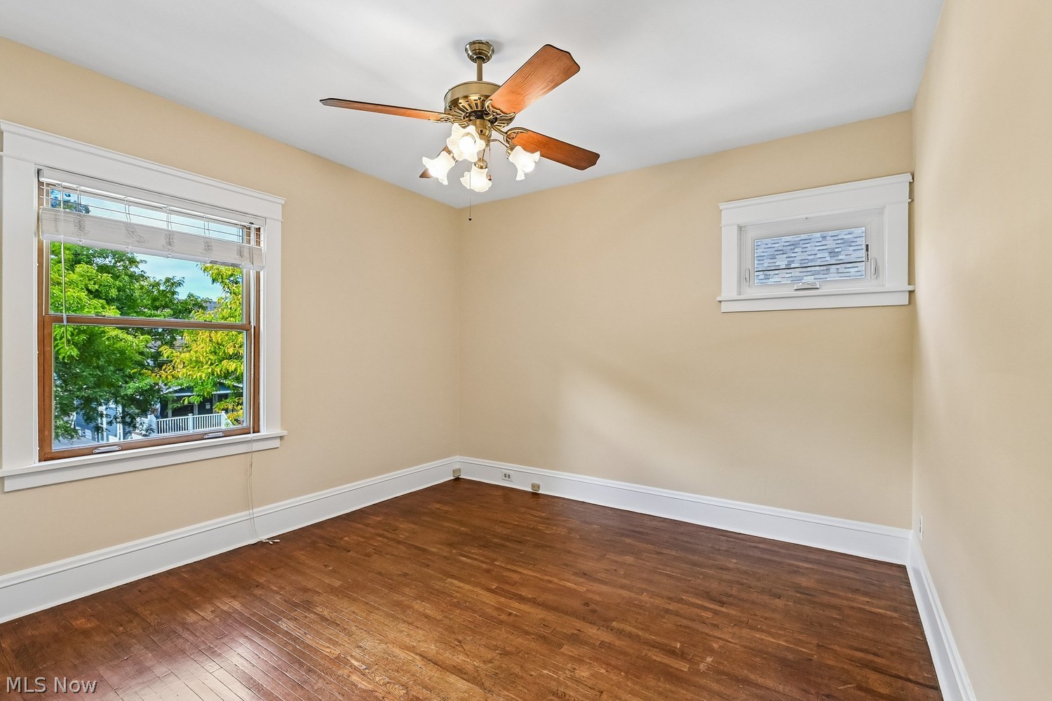 1563 Larchmont Avenue Lakewood OH 44107