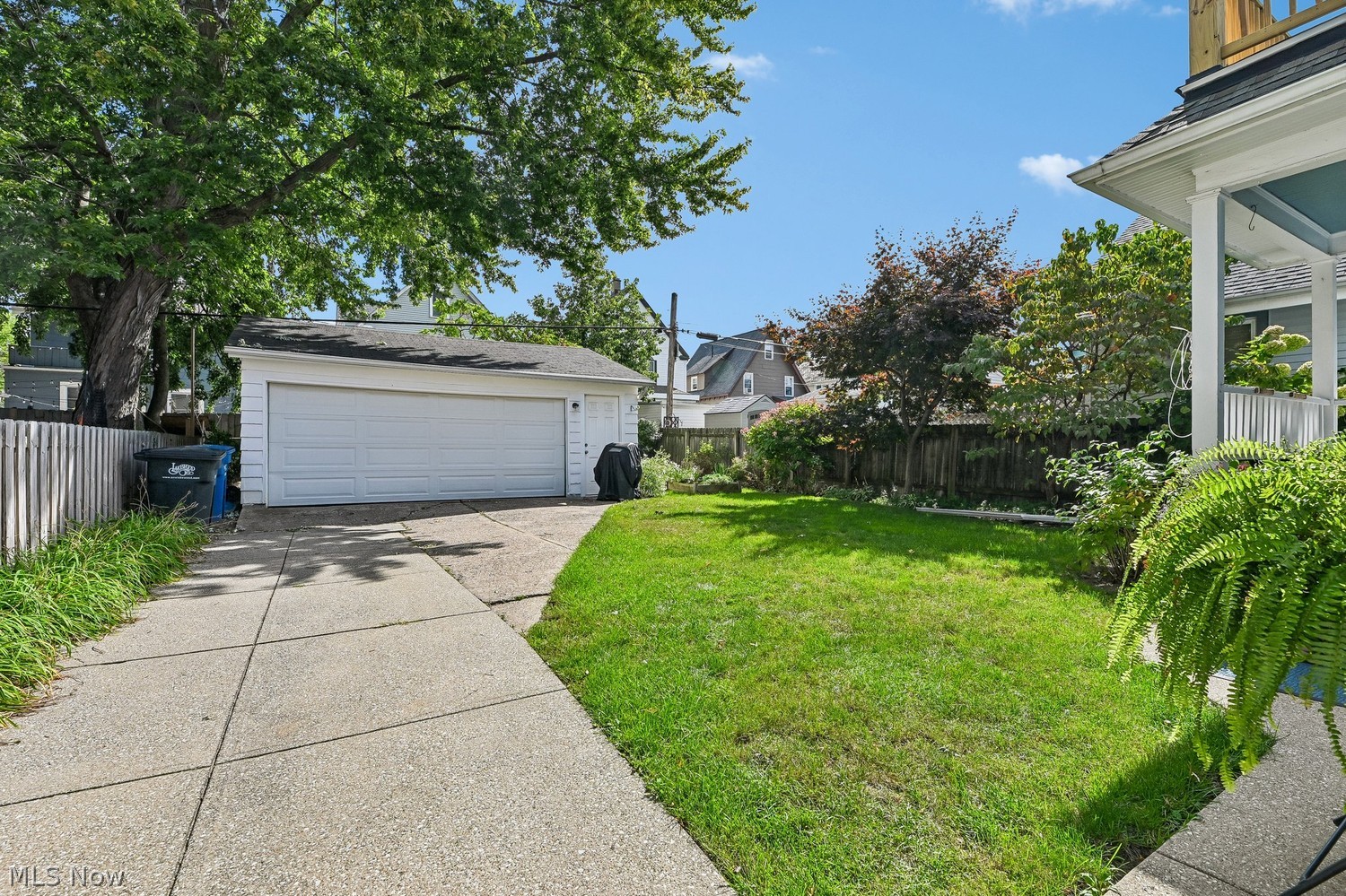 1563 Larchmont Avenue Lakewood OH 44107
