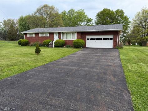Peach Street NE Louisville OH 44641