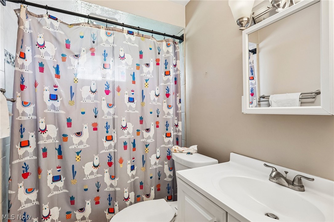 805 Roberts Street Sheffield Lake OH 44054