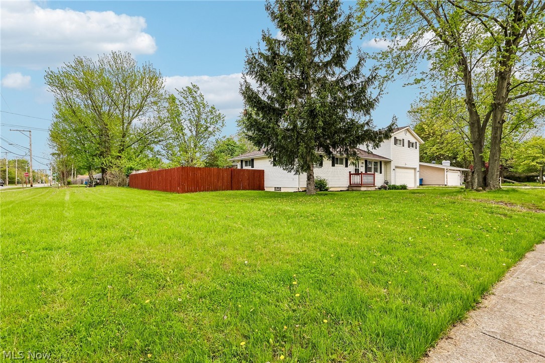 805 Roberts Street Sheffield Lake OH 44054