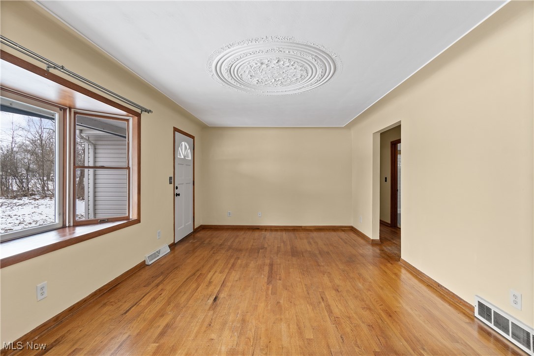 5425 Sheridan Road Youngstown OH 44514