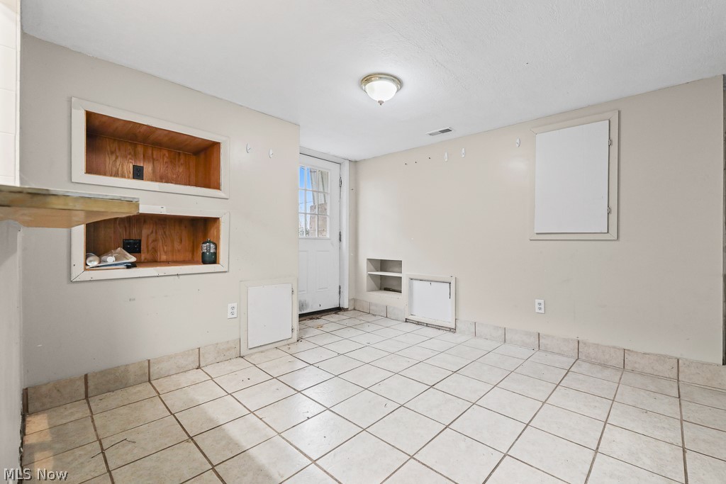1865 9th Street SW Akron OH 44314