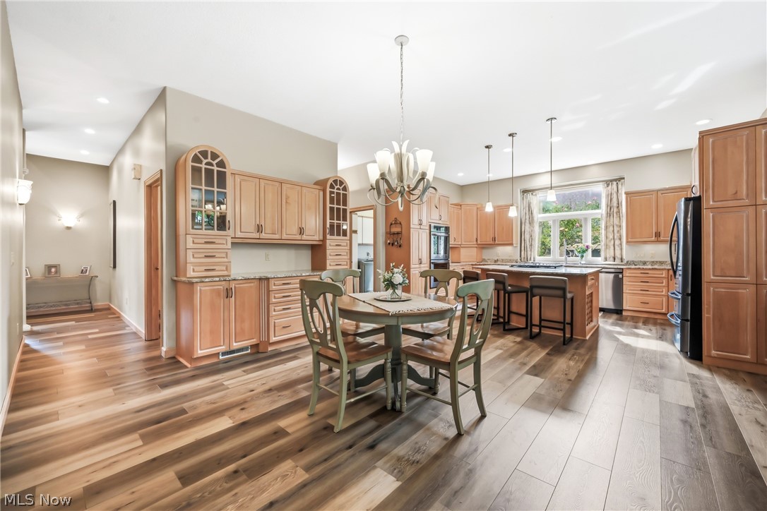 40 White Oak Court Canfield OH 44406
