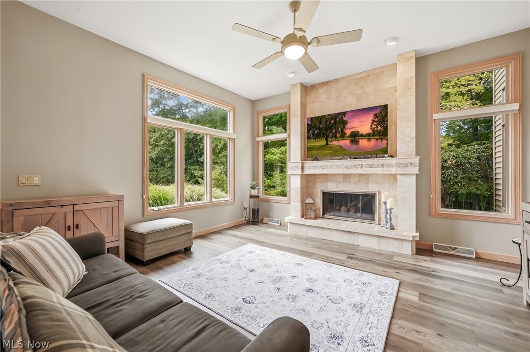 40 White Oak Court Canfield OH 44406
