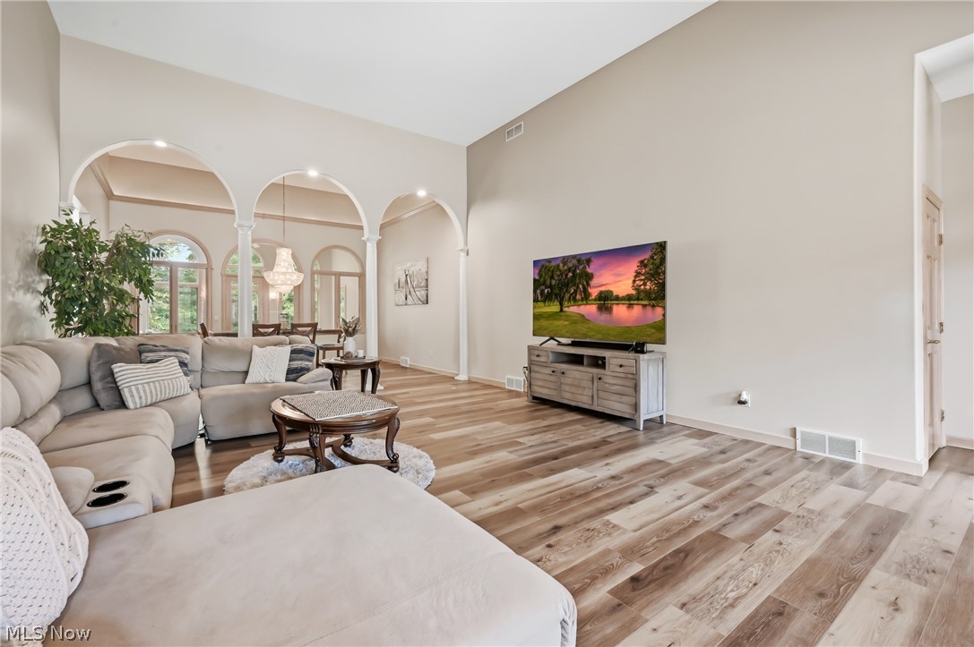 40 White Oak Court Canfield OH 44406