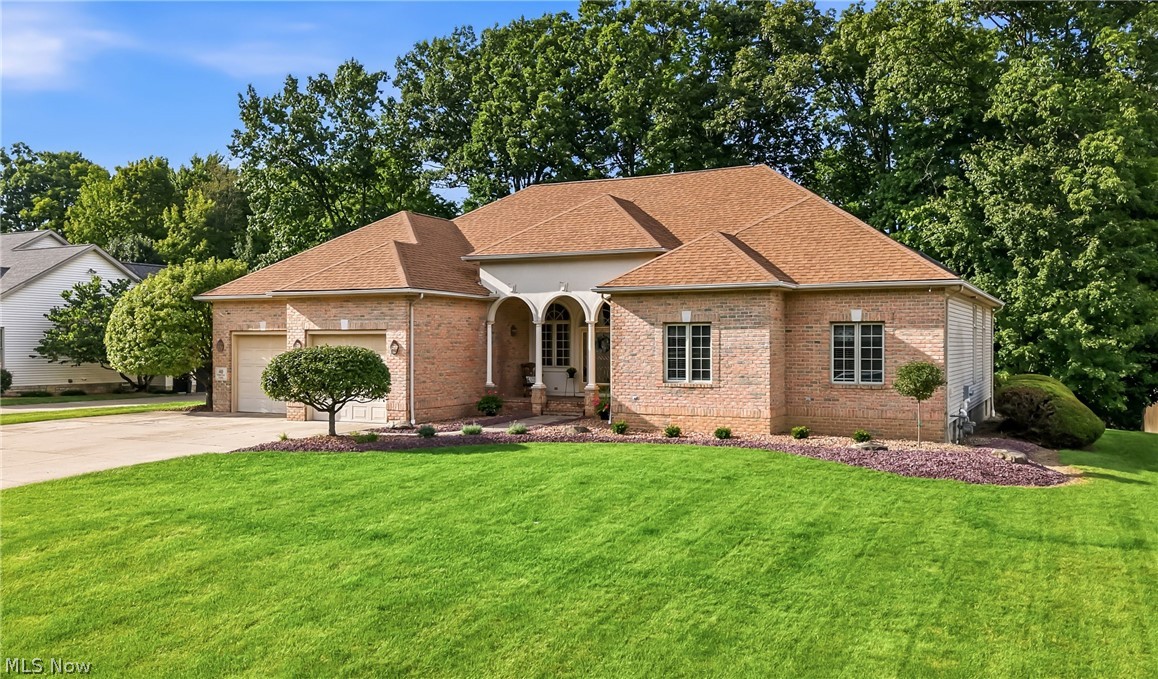 40 White Oak Court Canfield OH 44406