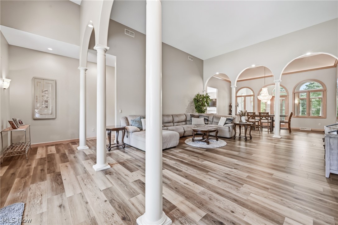 40 White Oak Court Canfield OH 44406