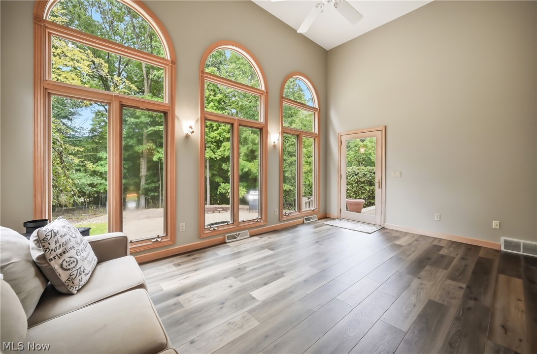 40 White Oak Court Canfield OH 44406