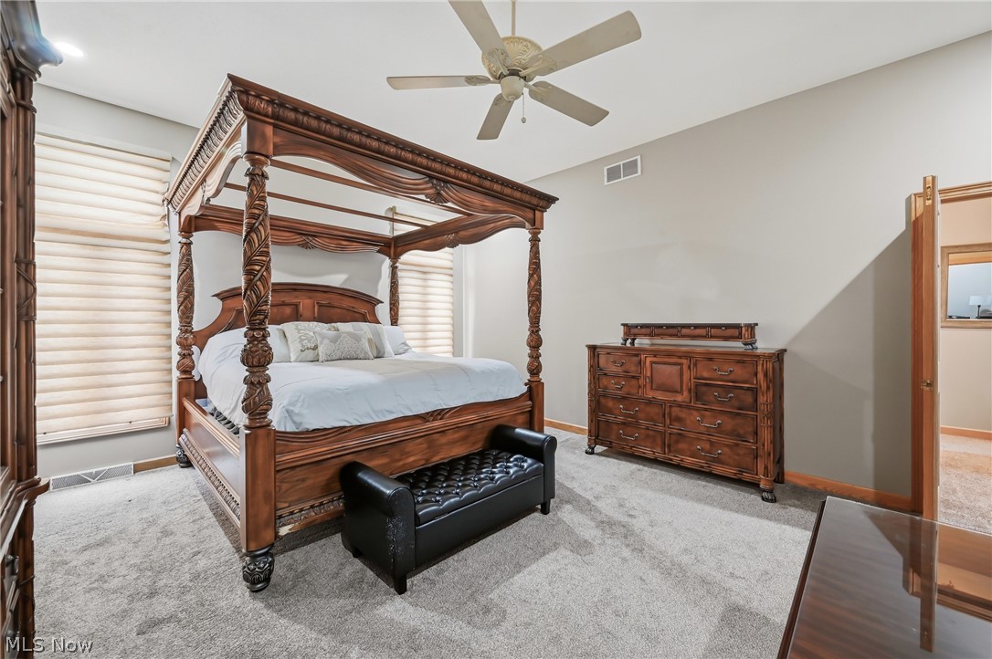 40 White Oak Court Canfield OH 44406